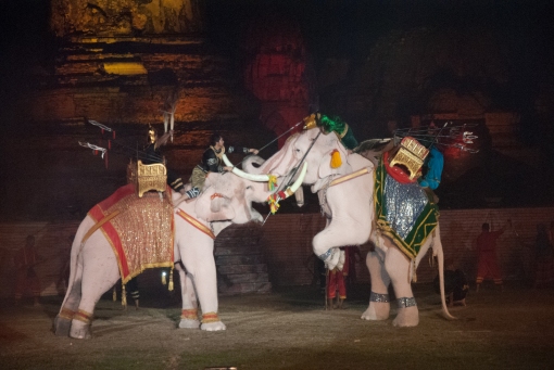 Historical show with "war elephants".